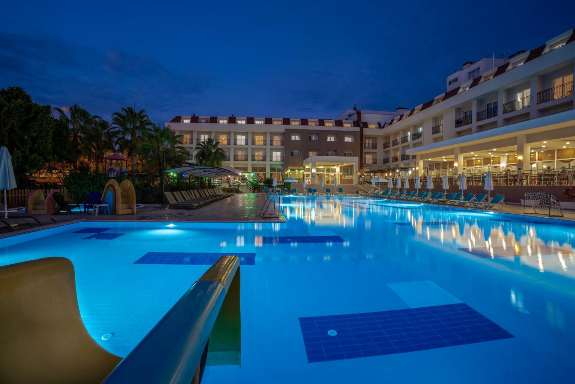 White Lilyum Hotel Antalya Bagian luar foto